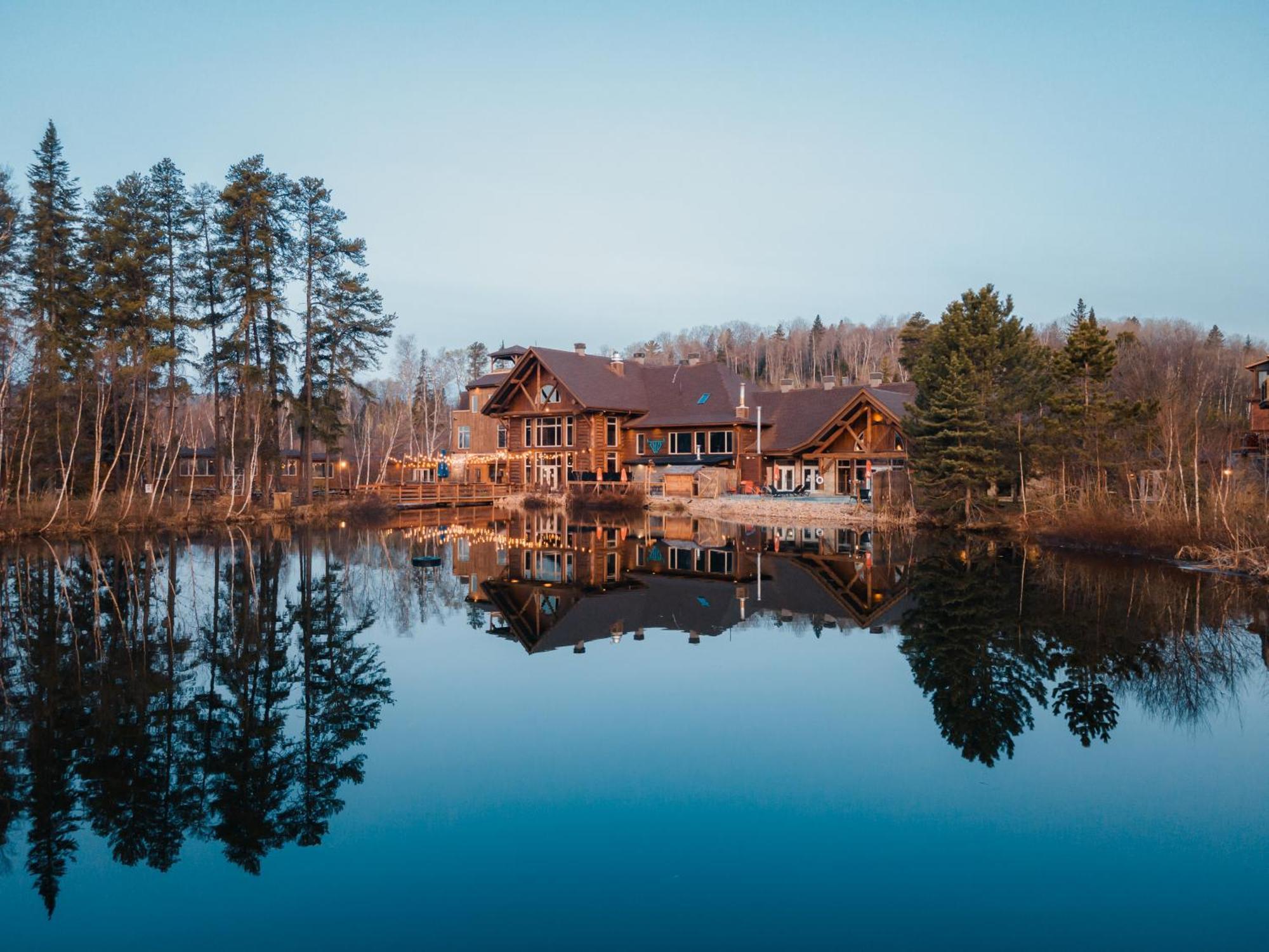 Auberge du Lac Taureau Saint-Michel Exterior foto
